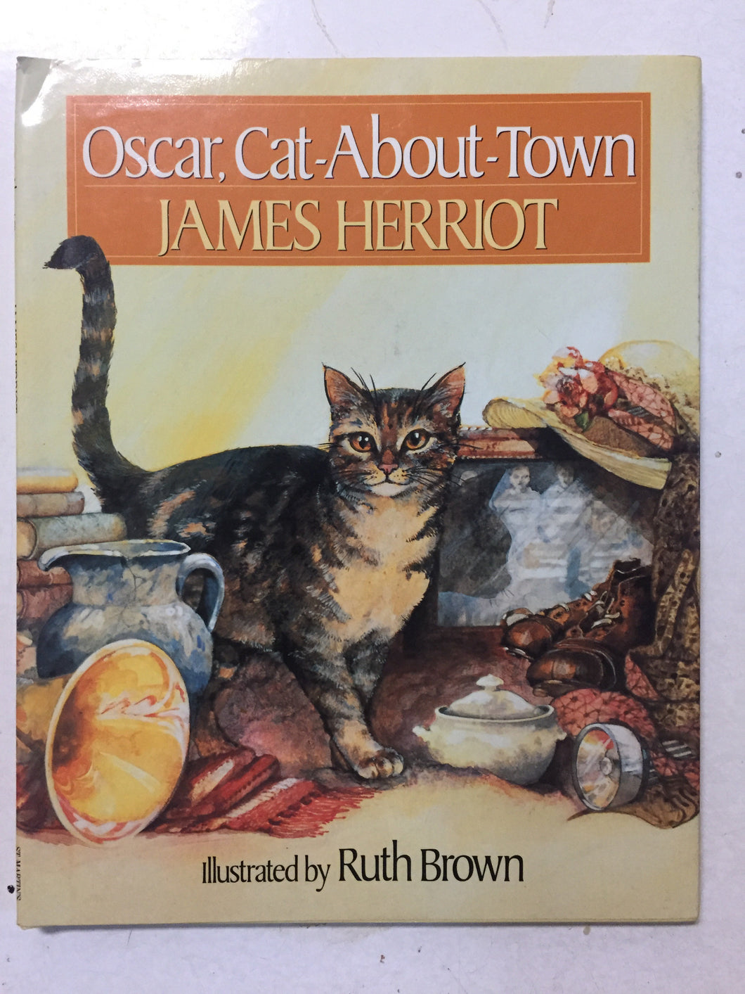 Oscar, Cat-About-Town - Slickcatbooks