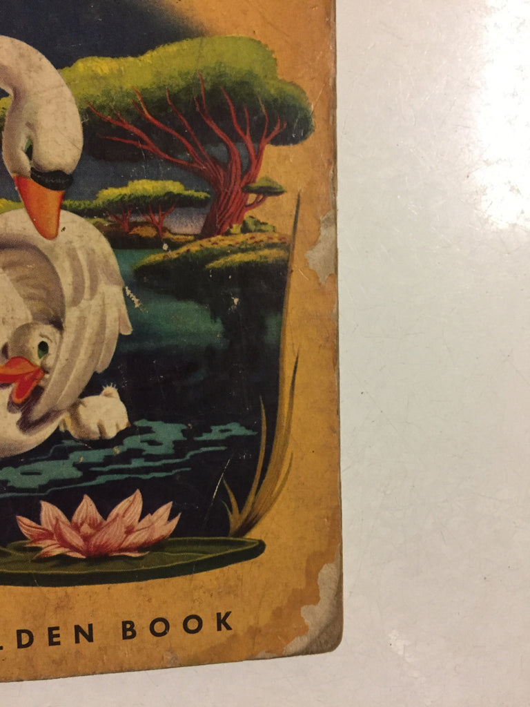 Walt Disney's The Ugly Duckling (Disney Classic) [Book]