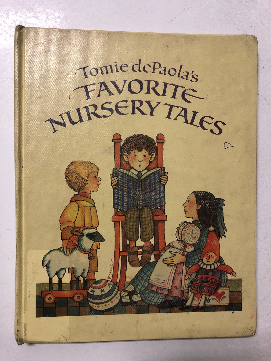 Tomie dePaola’s Favorite Nursery Rhymes - Slick Cat Books 