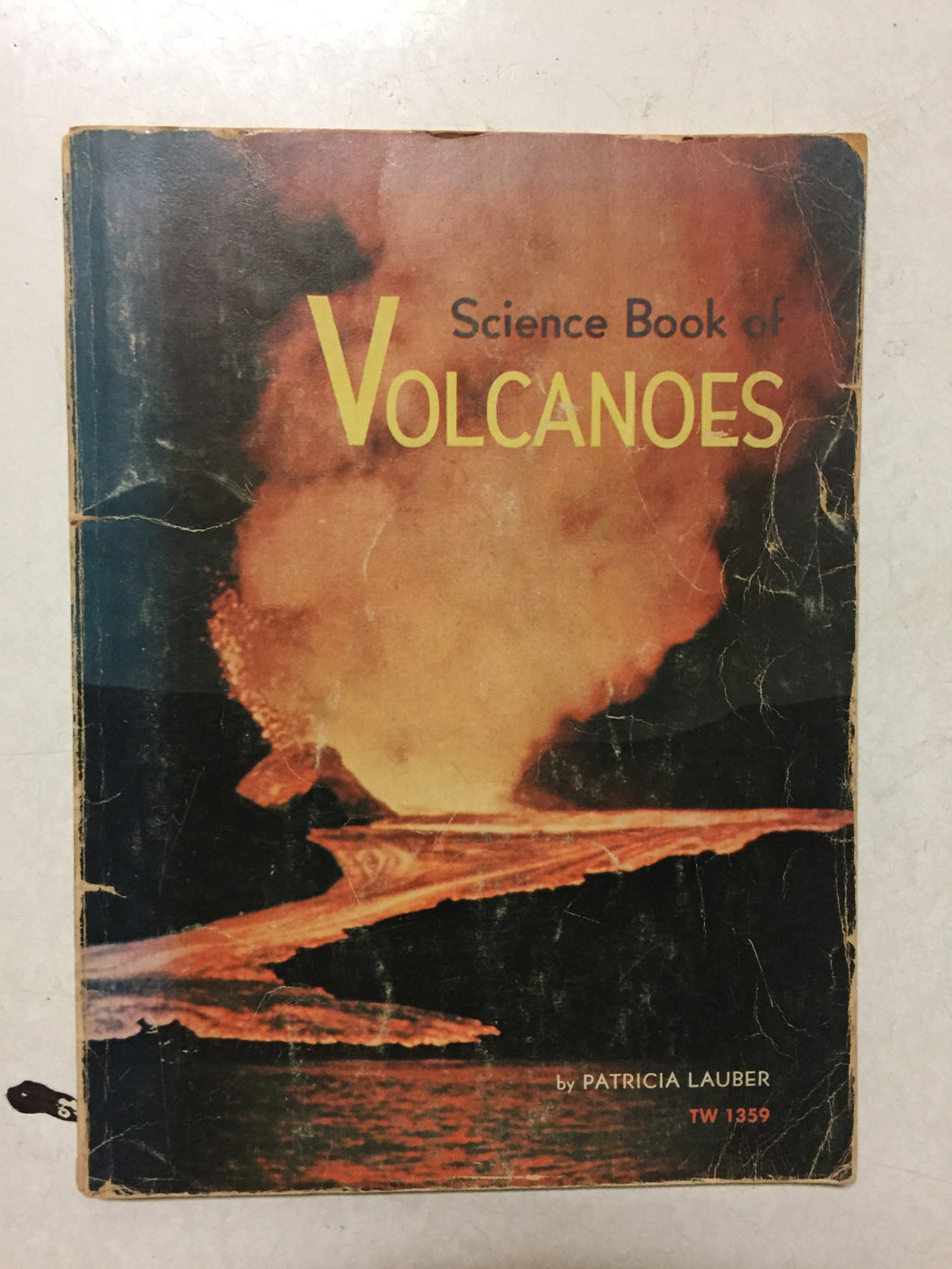 Science Book of Volcanoes - Slickcatbooks