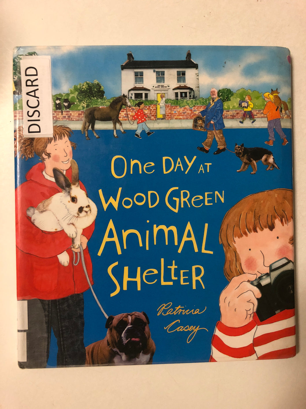 One Day At Wood Green Animal Shelter – Slickcatbooks