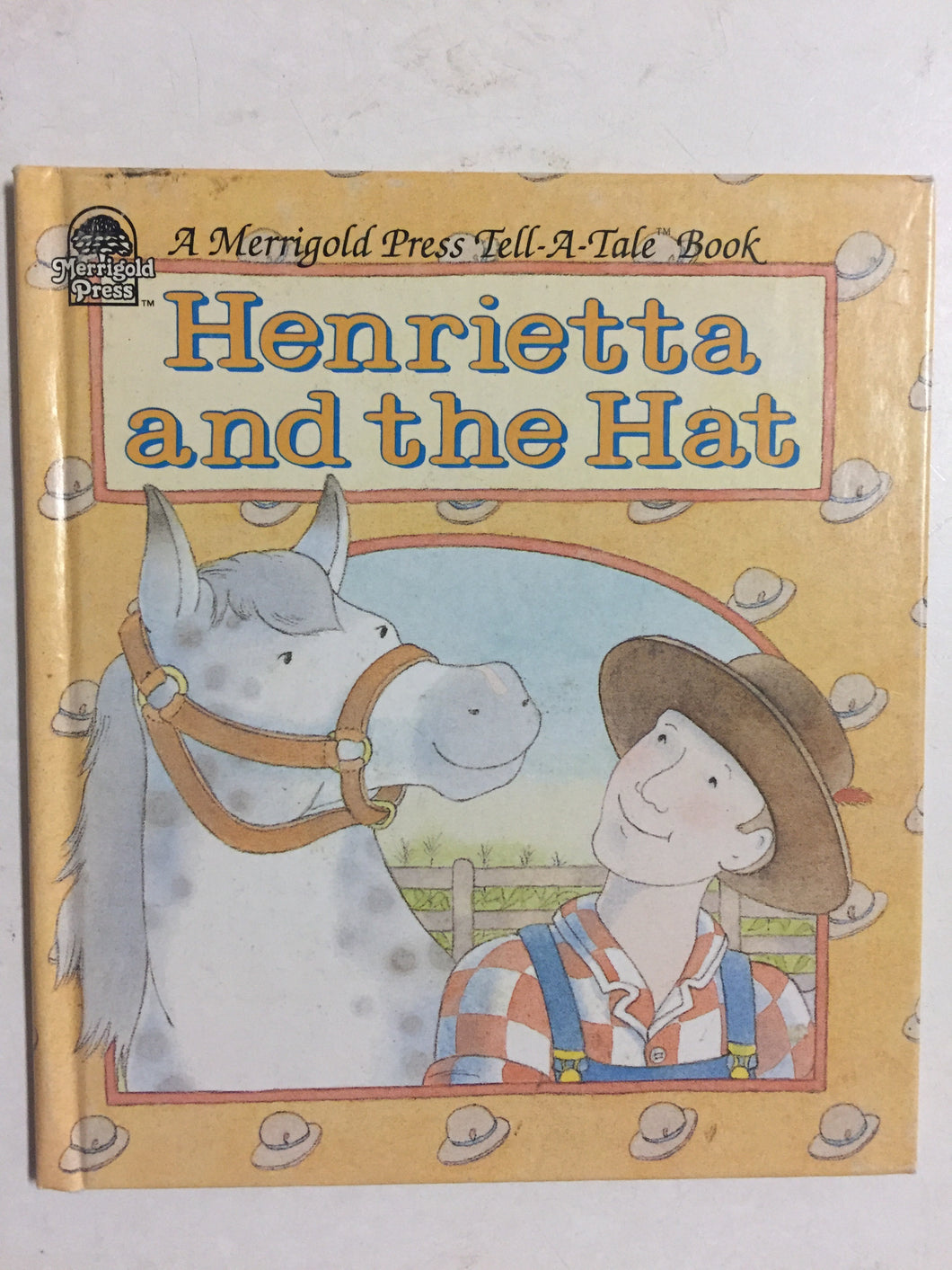Henrietta and the Hat - Slick Cat Books 